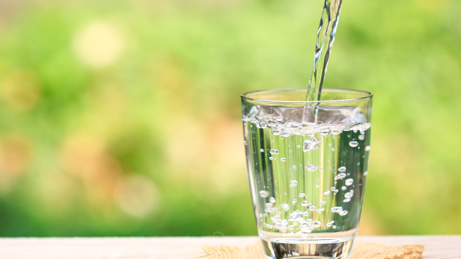 Read more about the article Hard Water vs. Soft Water: How Water Softeners Improve Your Daily Life